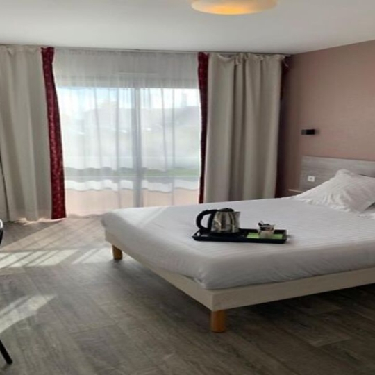  Mathieu CHAMARD - Agence BIEN CHEZ SOI : Immeuble | PARTHENAY (79200) | 1 525 m2 | 800 000 € 