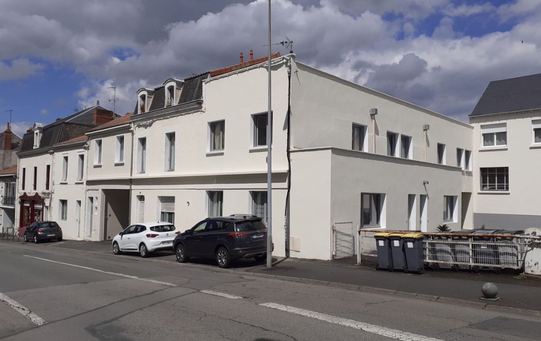 Mathieu CHAMARD - Agence BIEN CHEZ SOI : Appartement | PARTHENAY (79200) | 57 m2 | 486 € 