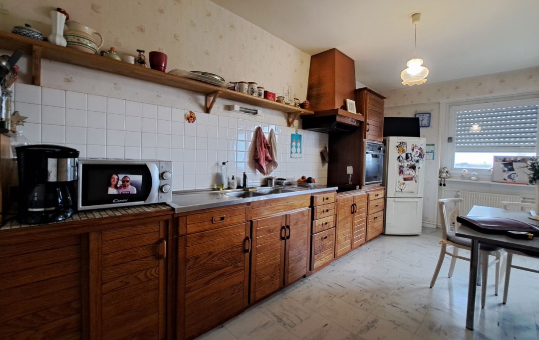 Mathieu CHAMARD - Agence BIEN CHEZ SOI : Apartment | PARTHENAY (79200) | 80 m2 | 75 000 € 