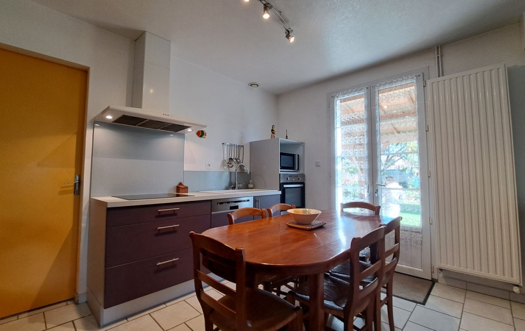 Mathieu CHAMARD - Agence BIEN CHEZ SOI : House | VERRUYES (79310) | 137 m2 | 167 000 € 