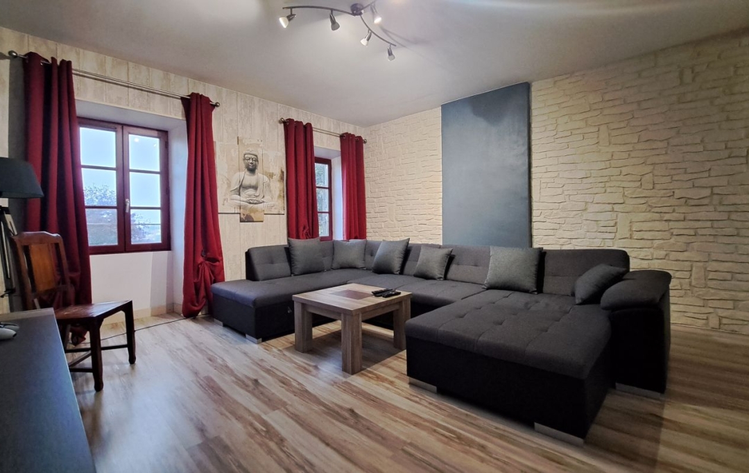 Mathieu CHAMARD - Agence BIEN CHEZ SOI : Apartment | PARTHENAY (79200) | 137 m2 | 100 000 € 