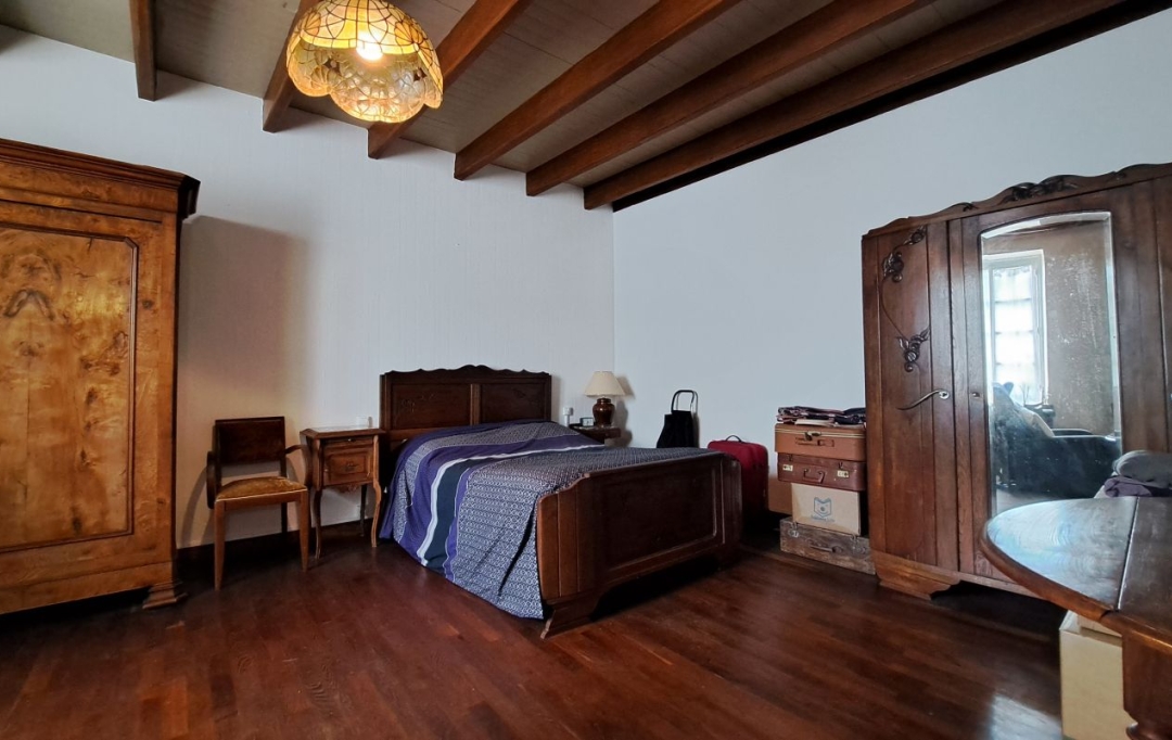 Mathieu CHAMARD - Agence BIEN CHEZ SOI : Domain / Estate | MAZIERES-EN-GATINE (79310) | 130 m2 | 177 000 € 