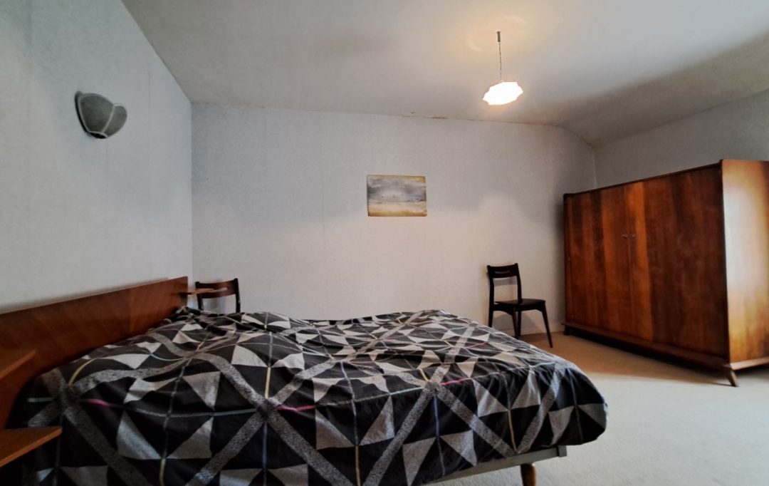 Mathieu CHAMARD - Agence BIEN CHEZ SOI : Domain / Estate | MAZIERES-EN-GATINE (79310) | 130 m2 | 177 000 € 