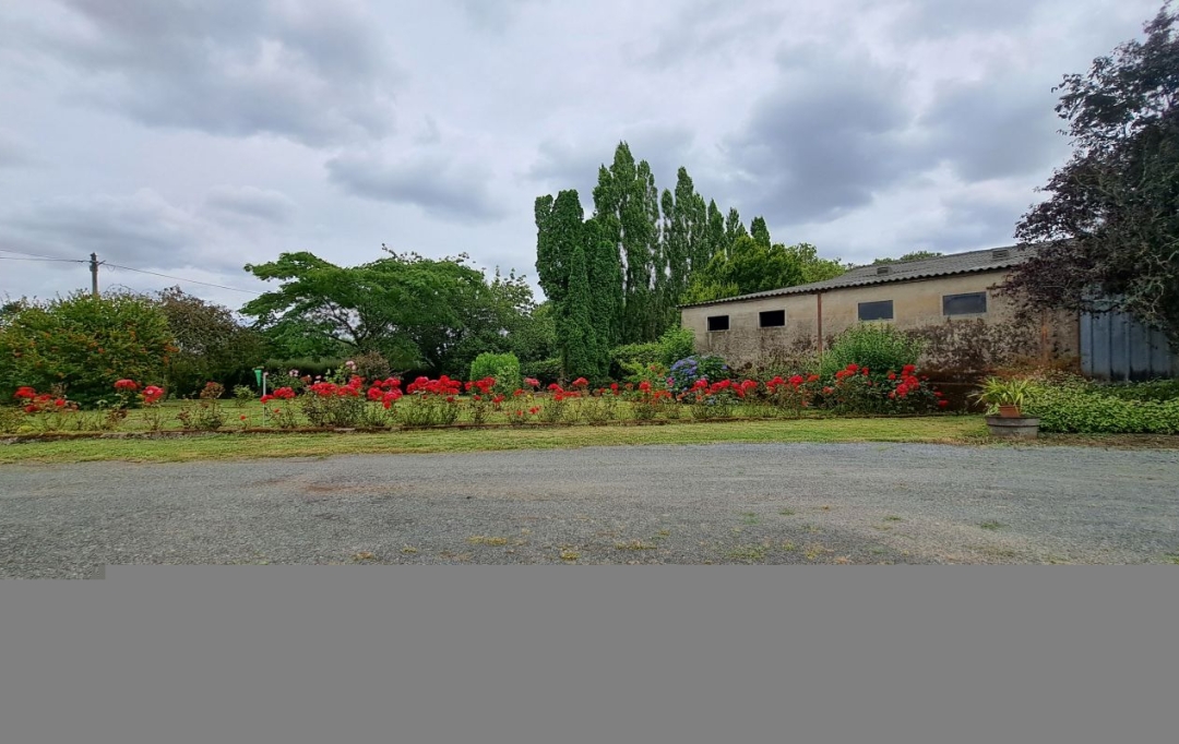 Mathieu CHAMARD - Agence BIEN CHEZ SOI : Domain / Estate | MAZIERES-EN-GATINE (79310) | 130 m2 | 177 000 € 