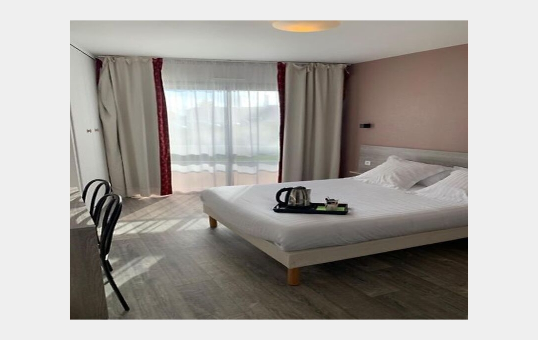 Mathieu CHAMARD - Agence BIEN CHEZ SOI : Immeuble | PARTHENAY (79200) | 1 525 m2 | 800 000 € 